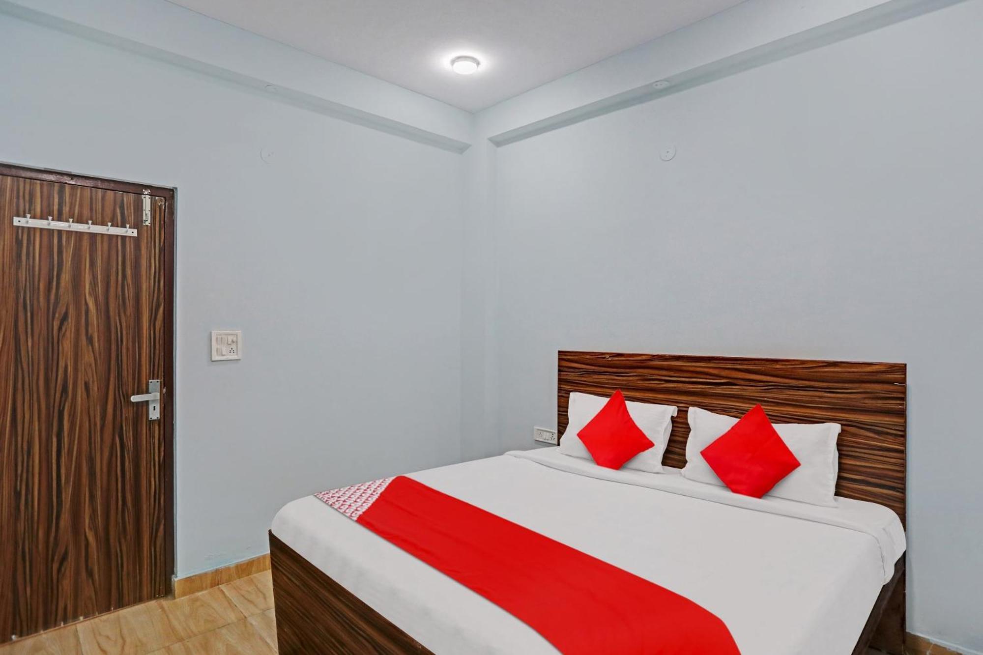 Hotel O Surya Gold Guest House Najafgarh Luaran gambar