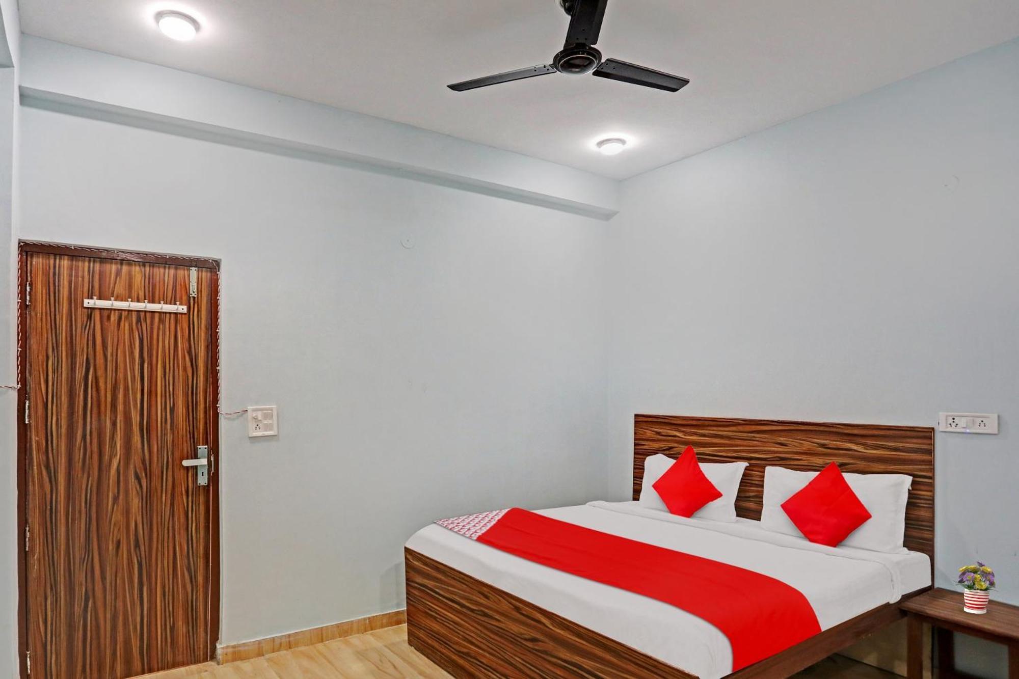 Hotel O Surya Gold Guest House Najafgarh Luaran gambar