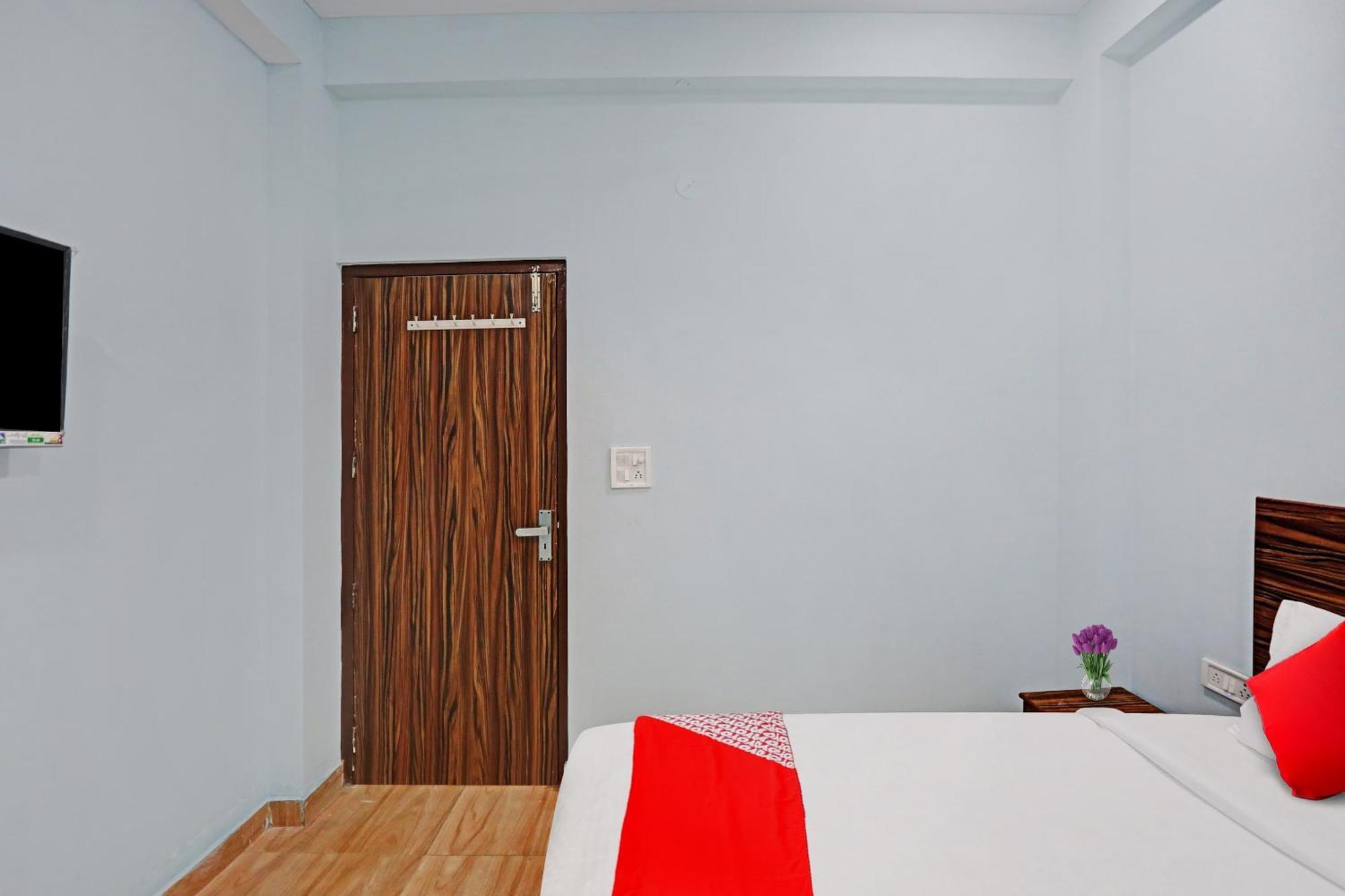 Hotel O Surya Gold Guest House Najafgarh Luaran gambar