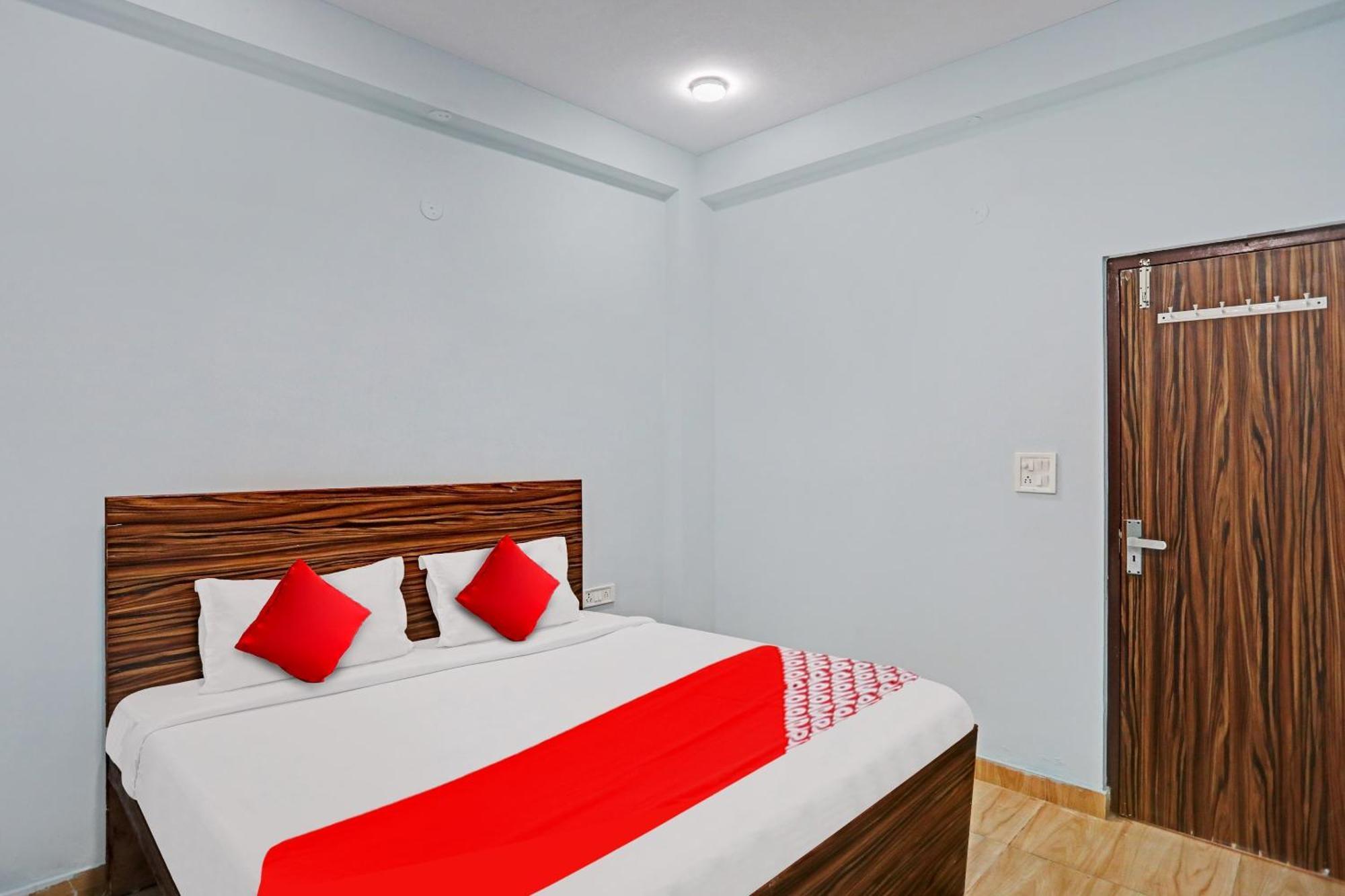 Hotel O Surya Gold Guest House Najafgarh Luaran gambar